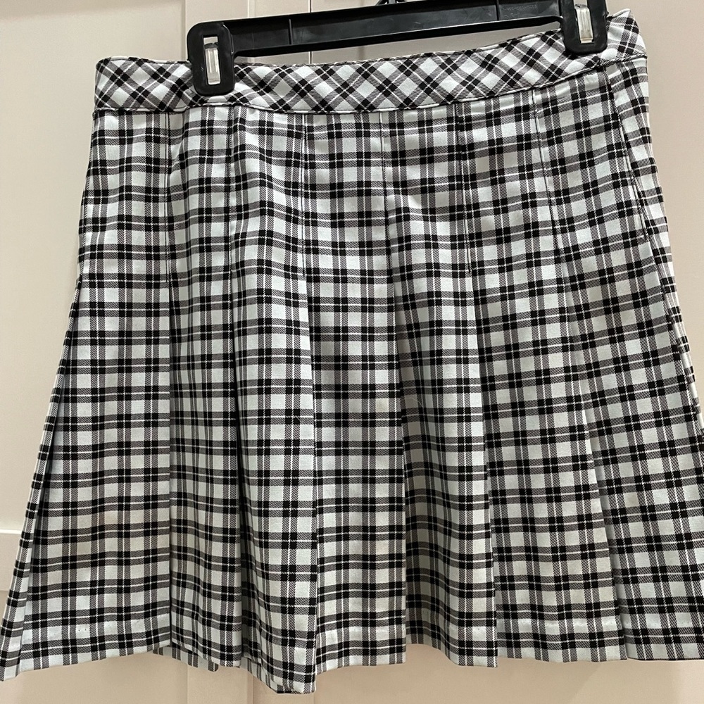 H&M checkered skirt